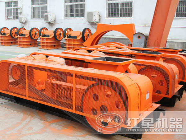 對輥破碎機廠家/河南對輥式破碎機/鄭州對輥破