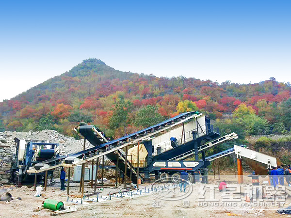 車(chē)載流動(dòng)破石機(jī)