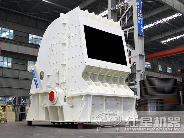 小型反擊式碎石機(jī)