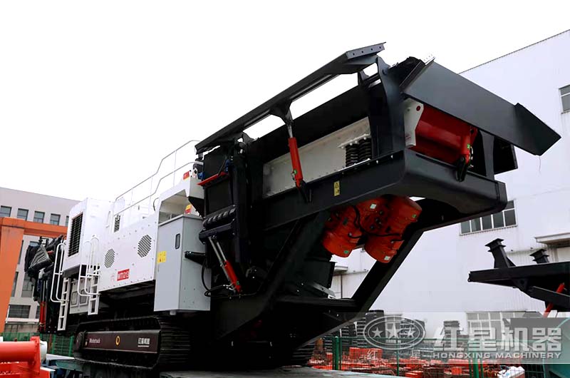 移動式破碎機(jī)發(fā)貨現(xiàn)場