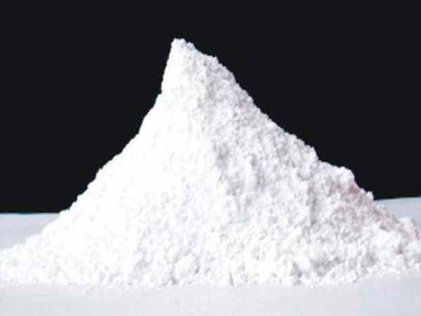 白灰磨粉成粉末|選擇白灰磨粉機的三大優(yōu)勢