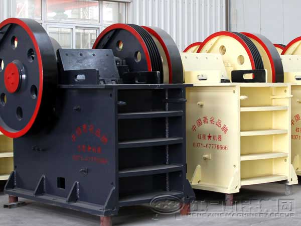 液壓保護(hù)高產(chǎn)顎式破碎機(jī)