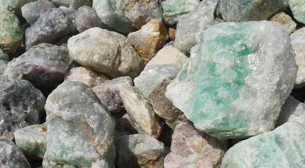 螢石磨粉機|鉀長石磨粉機選購設(shè)備技巧