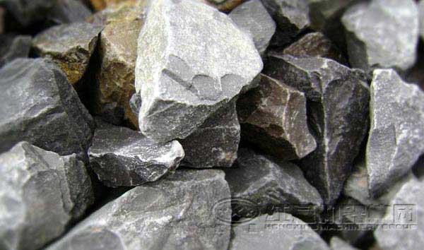 石灰石顎式破石機(jī)多少錢(qián)