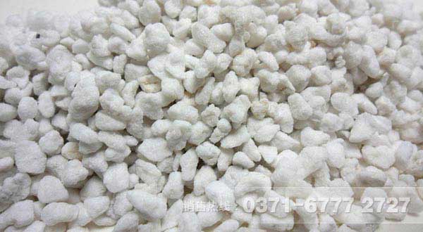 珍珠巖深加工生產(chǎn)設(shè)備/珍珠巖制砂生產(chǎn)線多少錢？