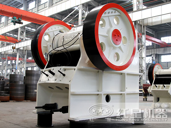 高產(chǎn)顎式破碎機