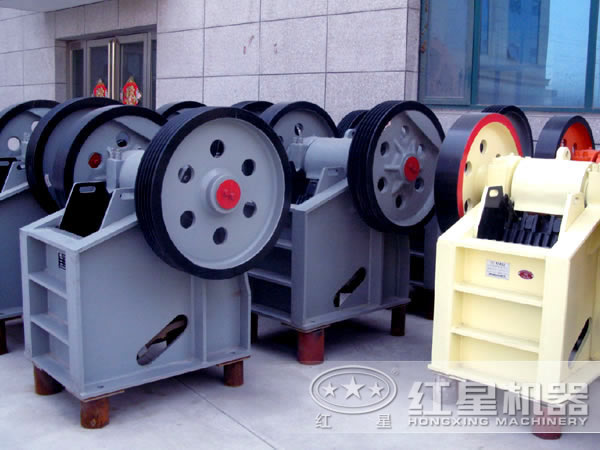 鄂式破碎機 鄂式破碎機