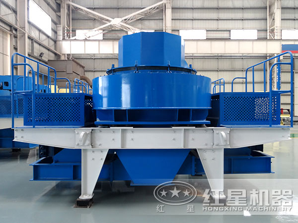 鄂式破碎機(jī)和制砂機(jī)是制砂生產(chǎn)線上的左膀右臂