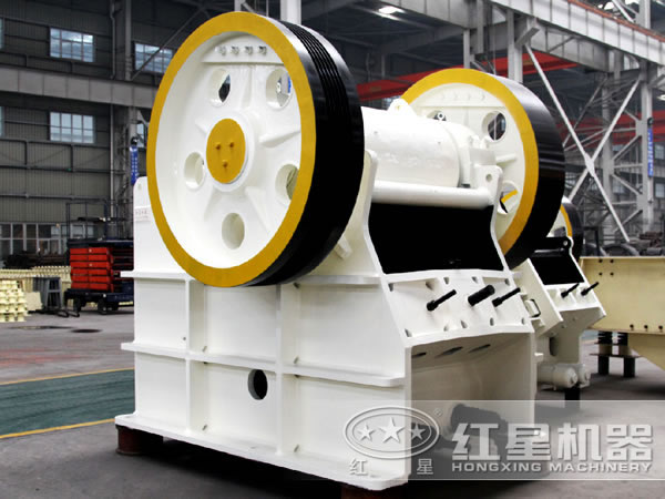 紅星牌德版鄂式破碎機(jī)
