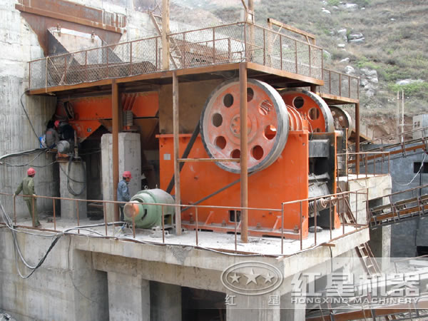 鵝卵石顎式破碎機