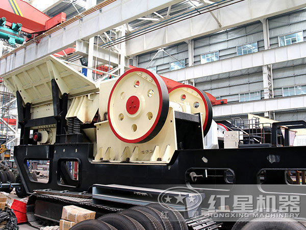 節(jié)能環(huán)保型移動(dòng)破碎站