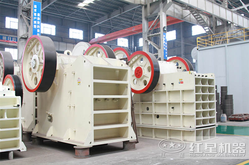 顎式碎石機(jī)