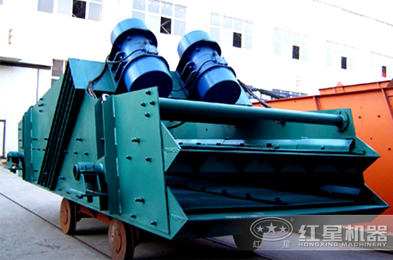 大型礦用振動篩型號、結(jié)構(gòu)及工作原理