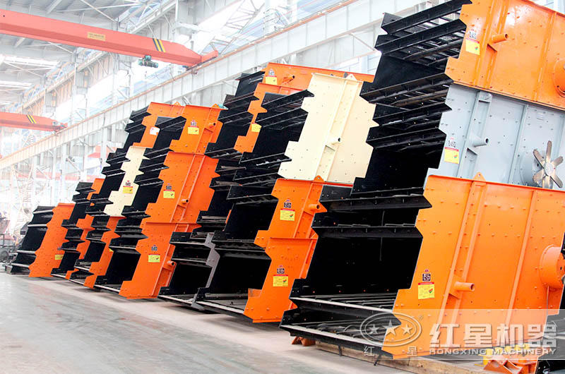 大型礦用振動篩型號、結(jié)構(gòu)及工作原理