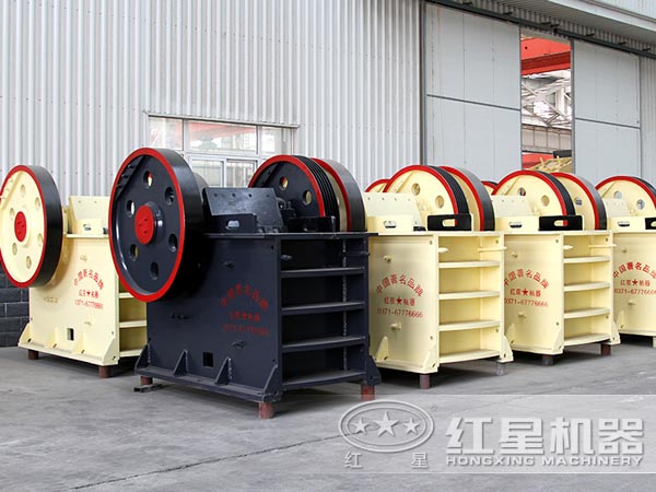 液壓保護(hù)顎式破碎機