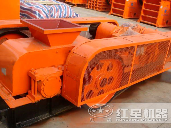 水泥對輥破碎機