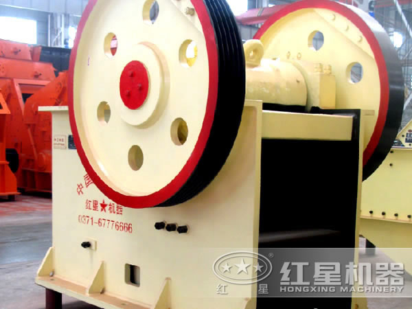 鄂式粉碎機(jī)