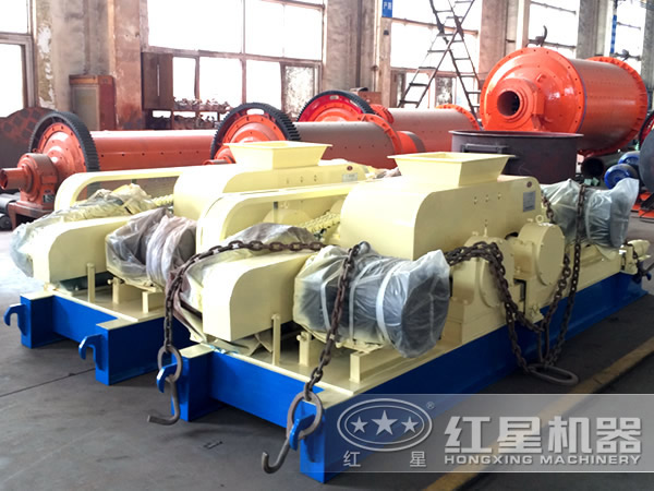 輥式煤炭破碎機