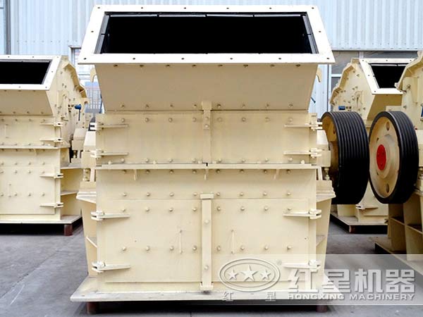 鵝卵石細(xì)碎機(jī)