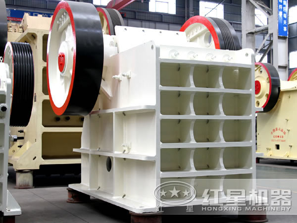 花崗巖鄂式破碎機(jī)