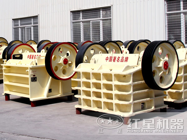 鋁礦石顎式破碎機