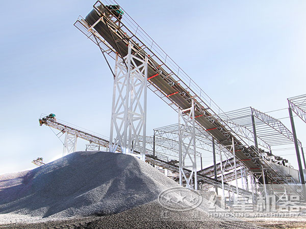 現(xiàn)代砂石生產(chǎn)線現(xiàn)場