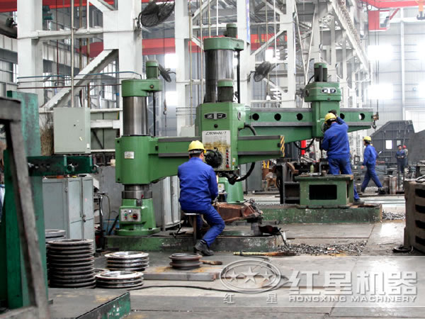 好的對輥破碎機(jī)品牌