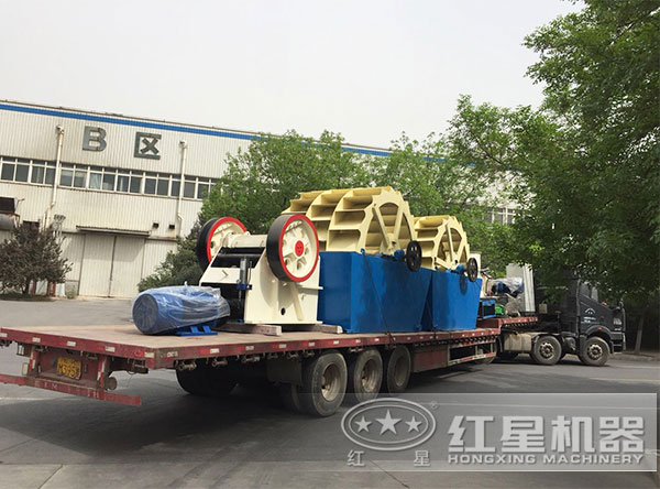 每小時洗100方的洗砂機發(fā)貨現(xiàn)場