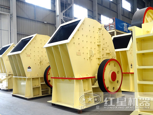 日產(chǎn)500方的石頭錘式破碎機(jī)生產(chǎn)廠家哪家好？