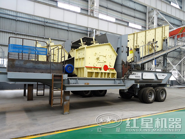 輪胎反擊式車載流動式破碎機