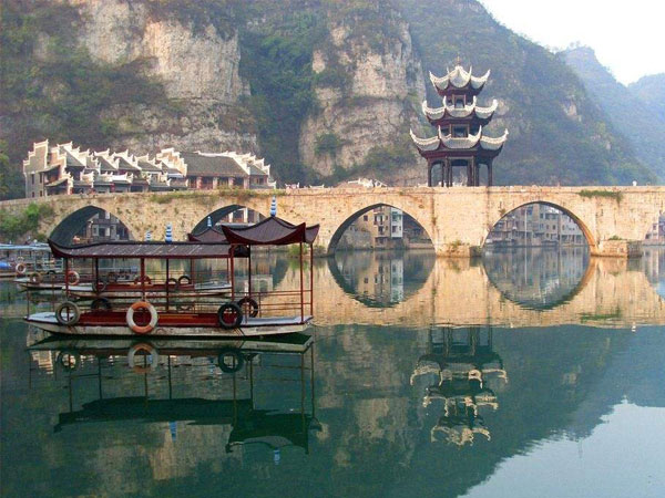 鵝卵石破碎生產(chǎn)線奔赴湖南