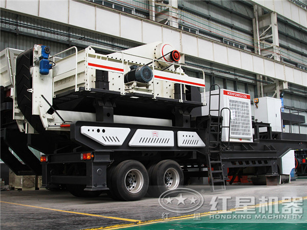 小型移動(dòng)破碎滾篩站