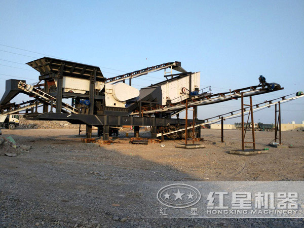 小型移動(dòng)破碎篩洗站