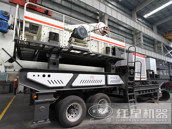 大型移動式破碎機