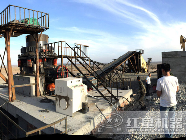 破碎設(shè)備加工現(xiàn)場(chǎng)