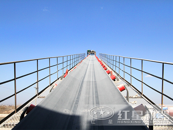 皮帶輸送機(jī)