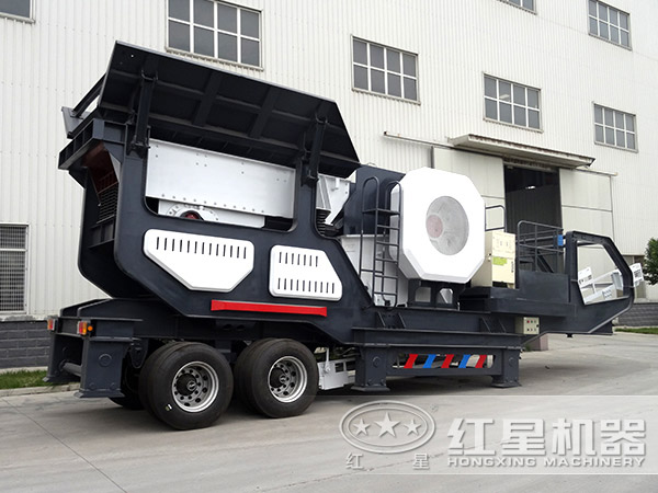 輪胎式可移動(dòng)破碎機(jī)