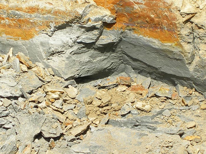 膨潤土磨粉生產現(xiàn)場