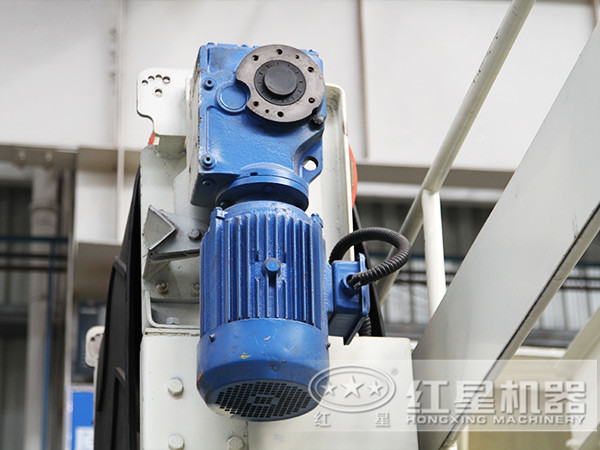 開起來就能跑！日處理兩千噸輪胎式可移動破石機實現(xiàn)就地加工