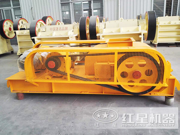 煤礦用800×1000對(duì)輥破碎機(jī)的產(chǎn)量與價(jià)格-直擊河北現(xiàn)場(chǎng)