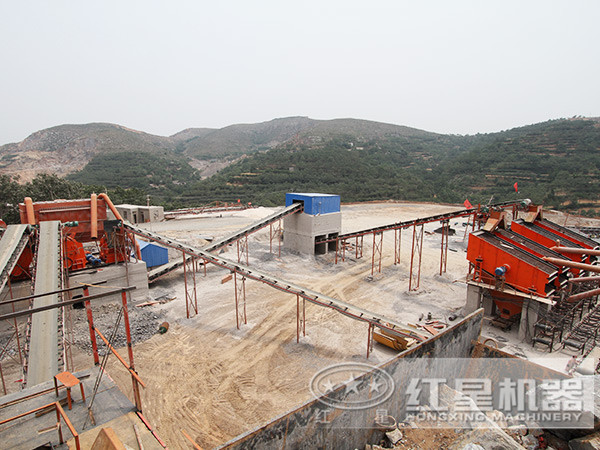 時(shí)產(chǎn)150噸的硅石破碎生產(chǎn)線如何配置更省錢