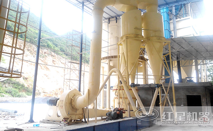 環(huán)保節(jié)能的石英石磨粉作業(yè)