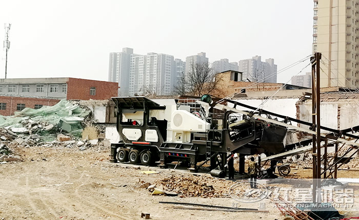 半掛車式碎石機(jī)-新型破碎機(jī)的價(jià)格是多少