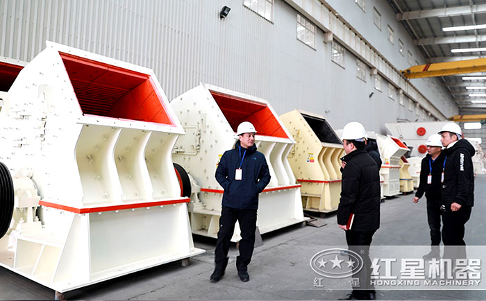 20萬(wàn)以內(nèi)可選購(gòu)的4款石頭破碎機(jī)，買破碎機(jī)的可以看看！