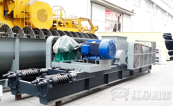 對輥破碎機的工作原理、結(jié)構(gòu)和安全使用注意事項