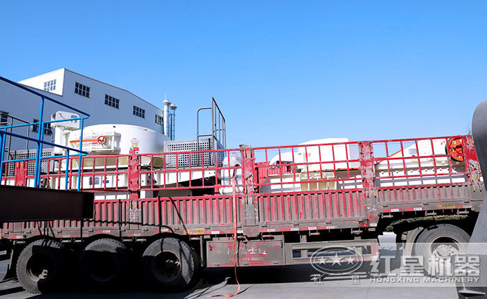 石頭制砂機發(fā)貨中