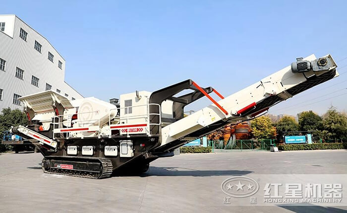 車載一體石頭粉碎設(shè)備移動(dòng)作業(yè)，高產(chǎn)環(huán)保，實(shí)力大不一樣