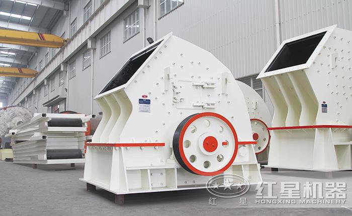 1610重錘式破碎機(jī)的價(jià)格是多少？專(zhuān)業(yè)廠家現(xiàn)貨供應(yīng)