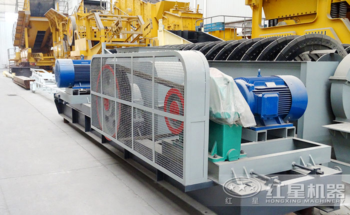 強(qiáng)力輥式破碎機(jī)