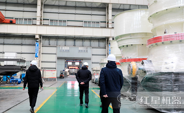 走南闖北，時產(chǎn)200-400噸全液壓圓錐破碎機開啟多彩人生！